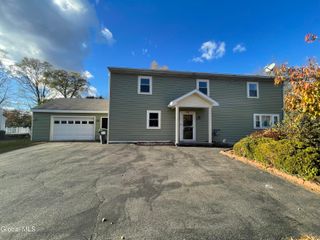 246 Lisha Kill Road, Schenectady, NY 12309