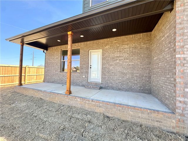 2900 SW Little Elm Loop, Bentonville, AR 72713