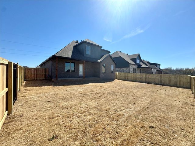 2900 SW Little Elm Loop, Bentonville, AR 72713