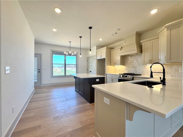 2900 SW Little Elm Loop, Bentonville, AR 72713