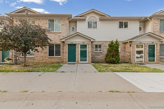 30184 Wedgewood Circle, Roseville, MI 48066