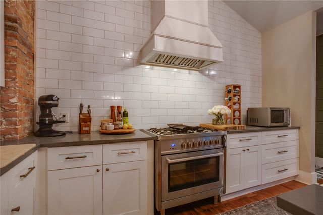 1414 Kings Highway, Dallas, TX 75208