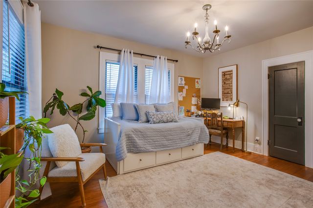 1414 Kings Highway, Dallas, TX 75208
