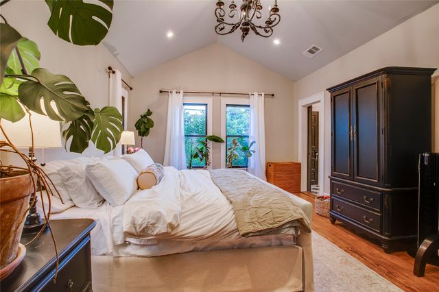 1414 Kings Highway, Dallas, TX 75208