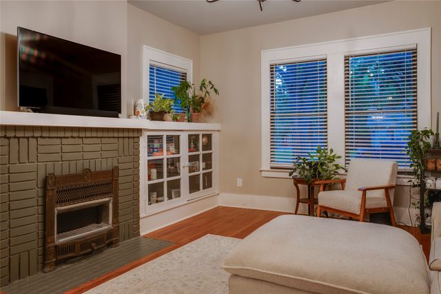 1414 Kings Highway, Dallas, TX 75208