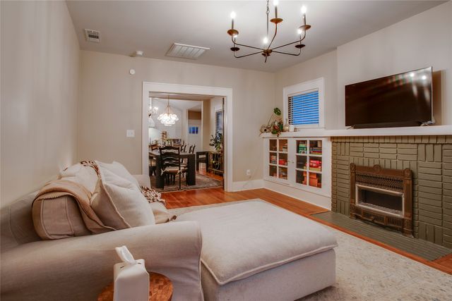 1414 Kings Highway, Dallas, TX 75208
