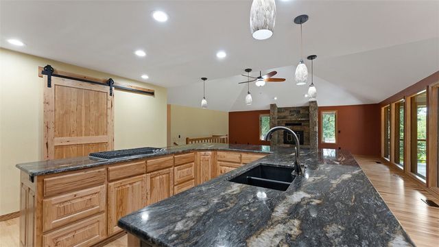 1 Cheviot Trace, Bella Vista, AR 72715