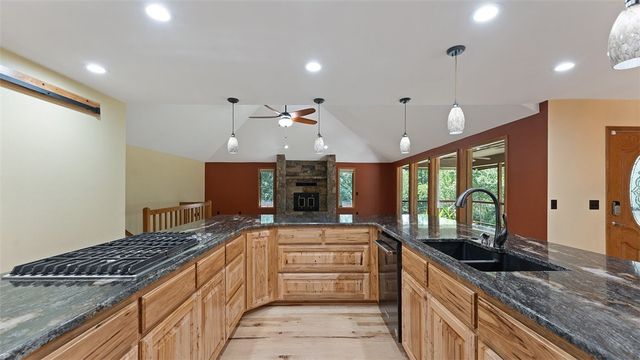 1 Cheviot Trace, Bella Vista, AR 72715