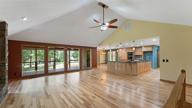 1 Cheviot Trace, Bella Vista, AR 72715