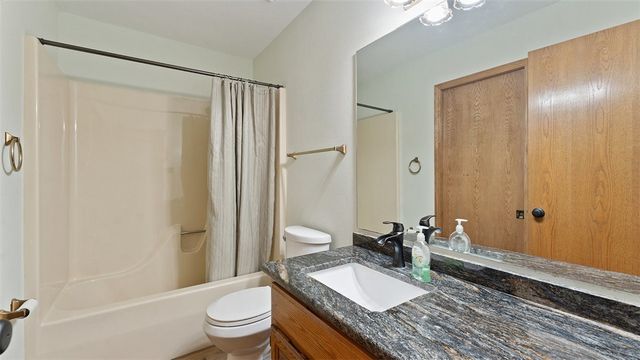 1 Cheviot Trace, Bella Vista, AR 72715