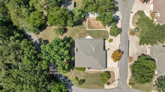 1 Cheviot Trace, Bella Vista, AR 72715