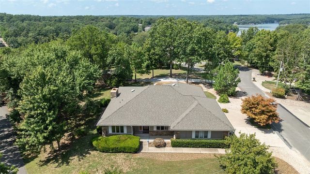 1 Cheviot Trace, Bella Vista, AR 72715