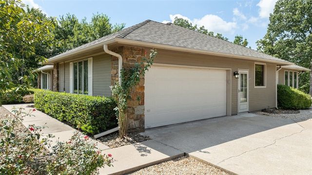 1 Cheviot Trace, Bella Vista, AR 72715