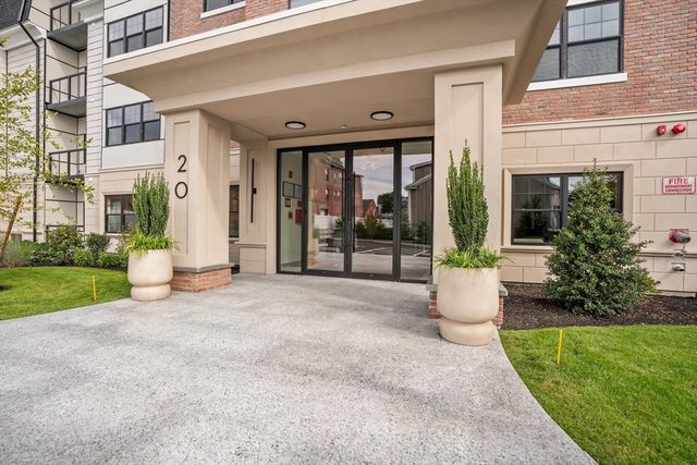 20 Audubon Way 408, Canton, MA 02021