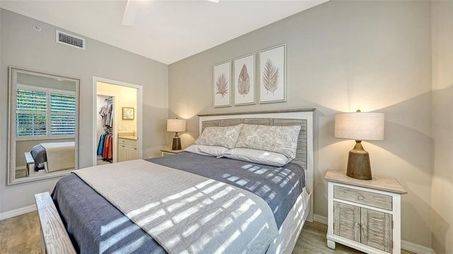 4240 BREEZEWAY BOULEVARD 310, Sarasota, FL 34238