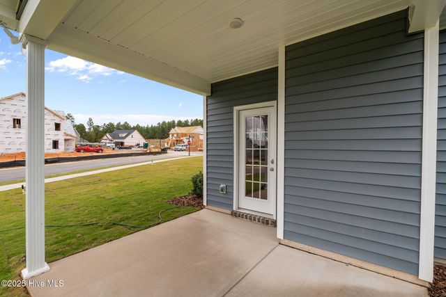 274 Rough Ridge Trail 33, Aberdeen, NC 28315