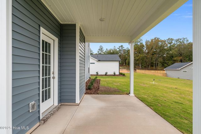 274 Rough Ridge Trail 33, Aberdeen, NC 28315