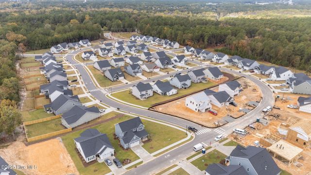 274 Rough Ridge Trail 33, Aberdeen, NC 28315