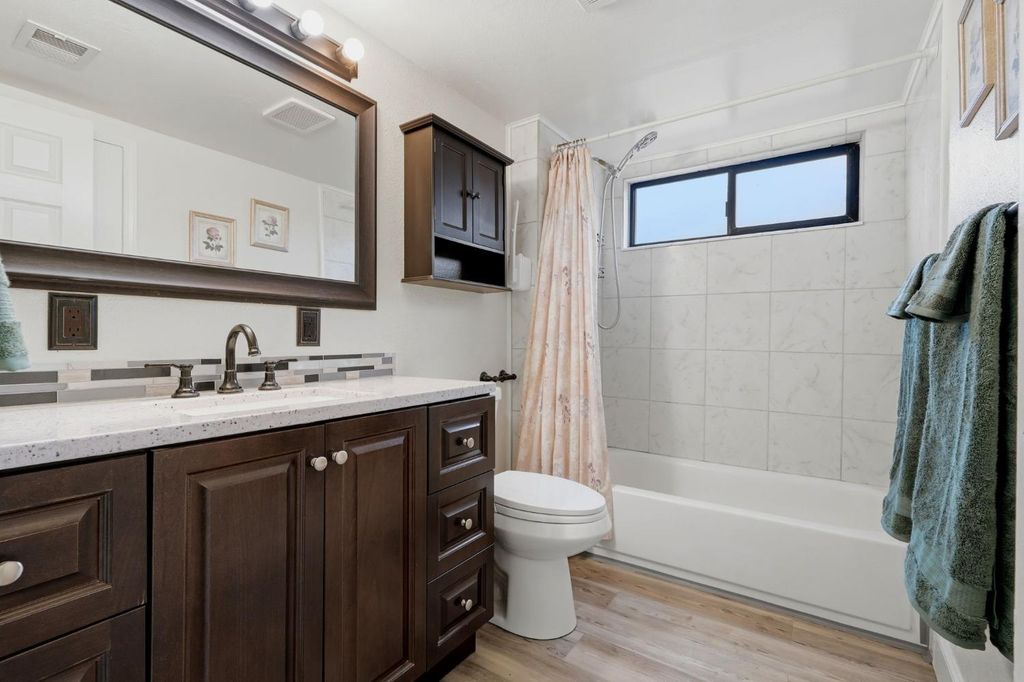 Image 19 of property listing at 428 S A Street, Madera, CA 93638