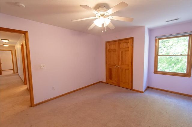 1215 Hacienda Lane, Lawrence, KS 66049