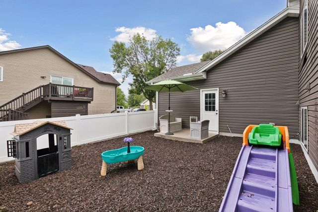 4503 Ladyslipper Avenue N, Brooklyn Park, MN 55443