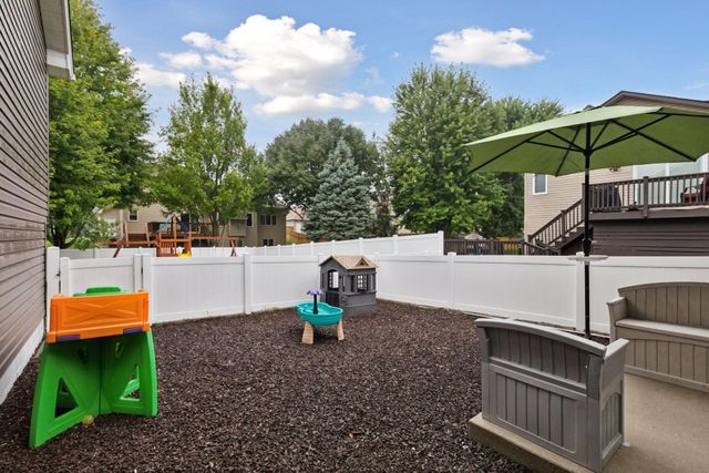 4503 Ladyslipper Avenue N, Brooklyn Park, MN 55443