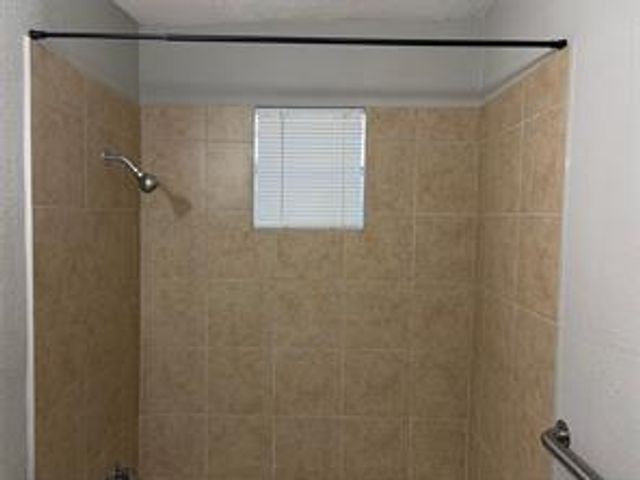 6301 Calhoun Road 3, Houston, TX 77021