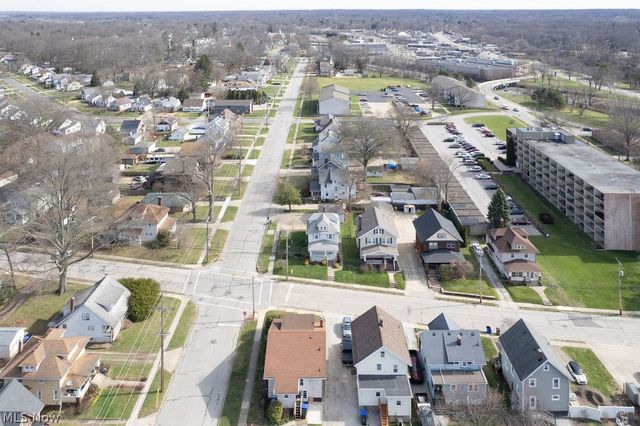 2495 Northland Street, Cuyahoga Falls, OH 44221