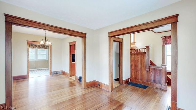 2495 Northland Street, Cuyahoga Falls, OH 44221