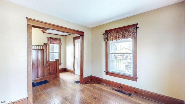 2495 Northland Street, Cuyahoga Falls, OH 44221