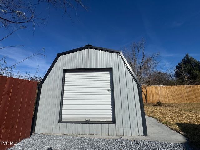 121 Bill Lewis Road, Elizabethton, TN 37643