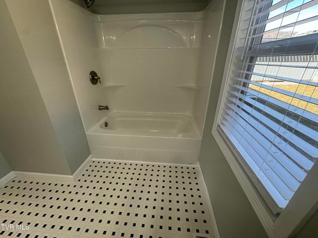 121 Bill Lewis Road, Elizabethton, TN 37643