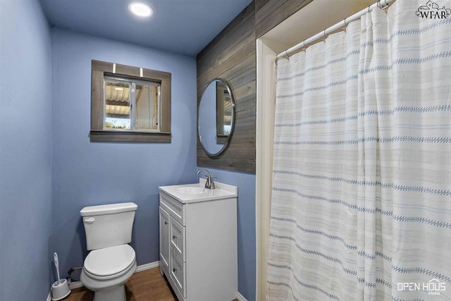 894 W MOONSHINE ROAD, Seymour, TX 76380