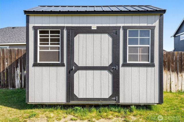 1514 W Bonneville Street, Moses Lake, WA 98837
