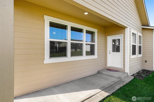 1514 W Bonneville Street, Moses Lake, WA 98837
