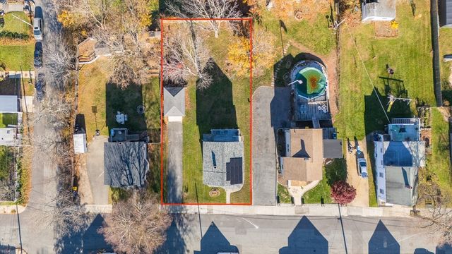 232 Mt Pleasant, Fall River, MA 02720