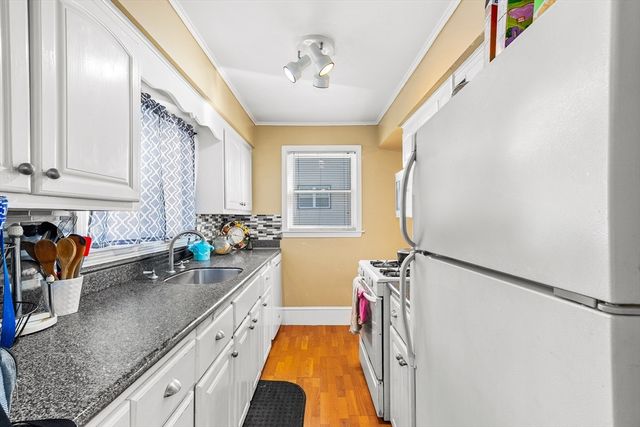 232 Mt Pleasant, Fall River, MA 02720