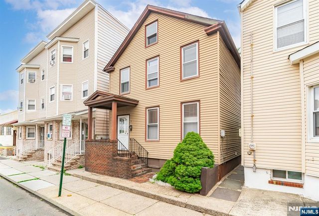 8 Lincoln Avenue, Kearny, NJ 07032