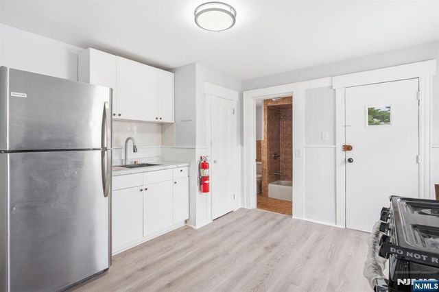 8 Lincoln Avenue, Kearny, NJ 07032