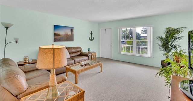 6 Vista Palm Lane 202, Vero Beach, FL 32962