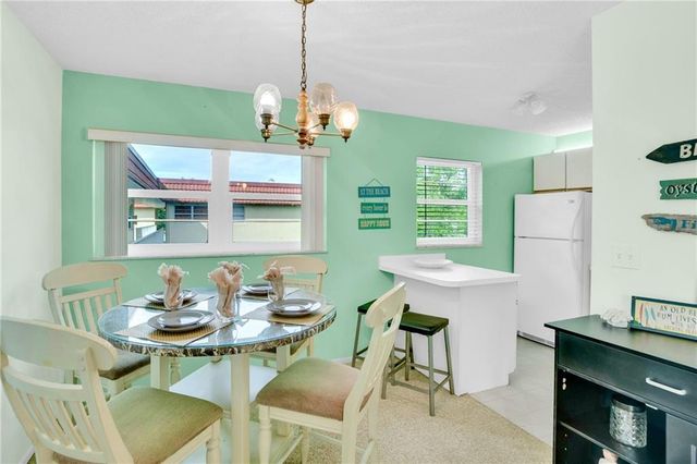 6 Vista Palm Lane 202, Vero Beach, FL 32962