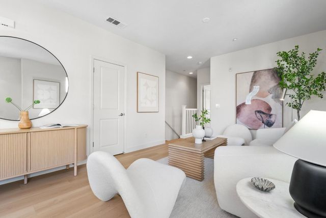 1520 Avina Circle 1, Santa Clara, CA 95054