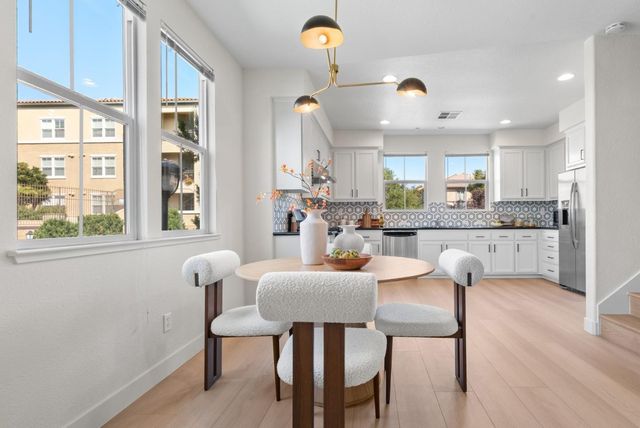 1520 Avina Circle 1, Santa Clara, CA 95054