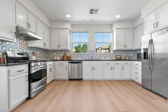1520 Avina Circle 1, Santa Clara, CA 95054