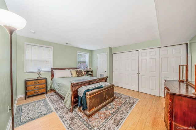 312 Artist Lake Drive 312, Middle Island, NY 11953
