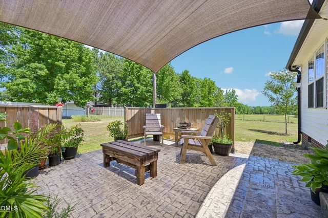 109 Big Branch Court, Zebulon, NC 27597