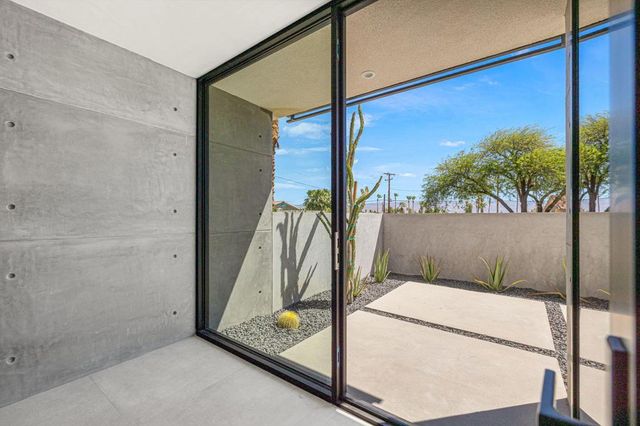 775 W Cabrillo Road, Palm Springs, CA 92262