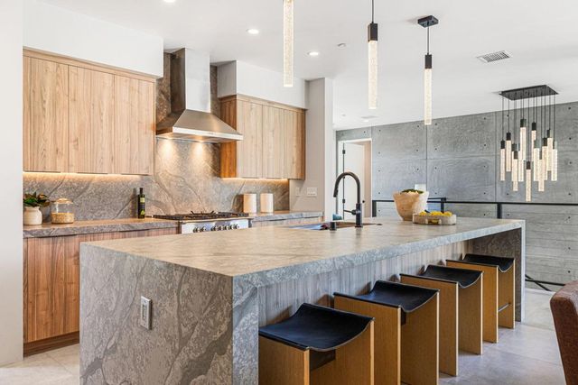 775 W Cabrillo Road, Palm Springs, CA 92262