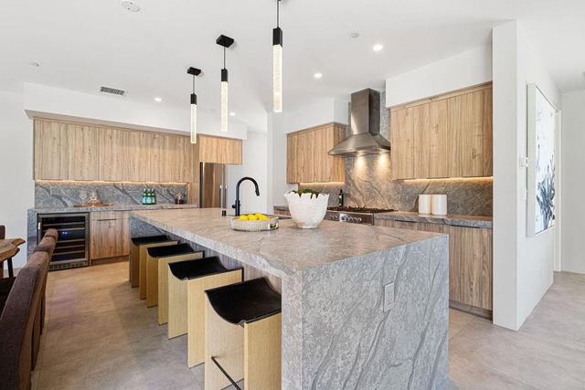 775 W Cabrillo Road, Palm Springs, CA 92262