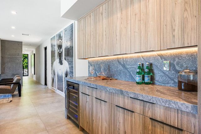775 W Cabrillo Road, Palm Springs, CA 92262